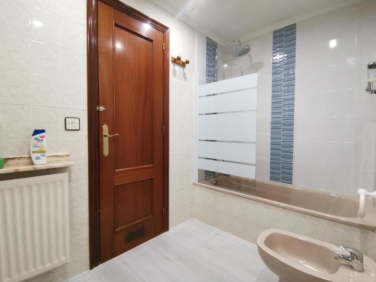 Piso Amplio Y Luminoso, La Pomar Apartman Langreo Kültér fotó