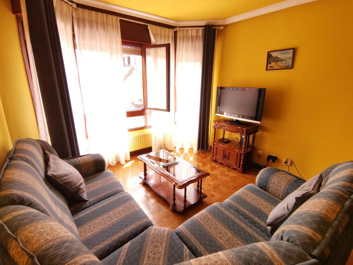 Piso Amplio Y Luminoso, La Pomar Apartman Langreo Kültér fotó