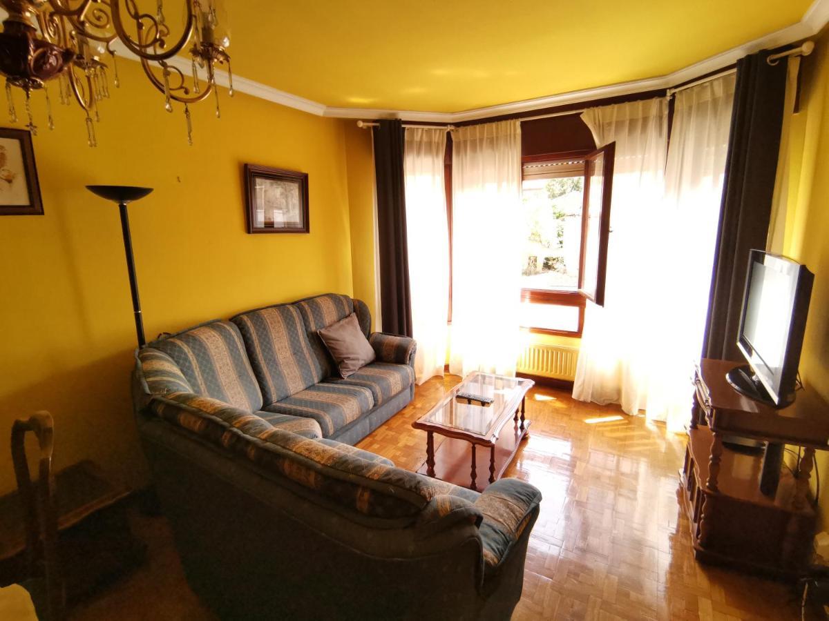 Piso Amplio Y Luminoso, La Pomar Apartman Langreo Kültér fotó